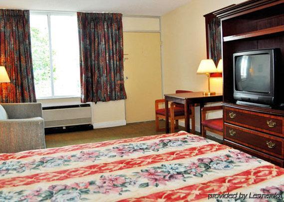 Rodeway Inn Emporia Rom bilde